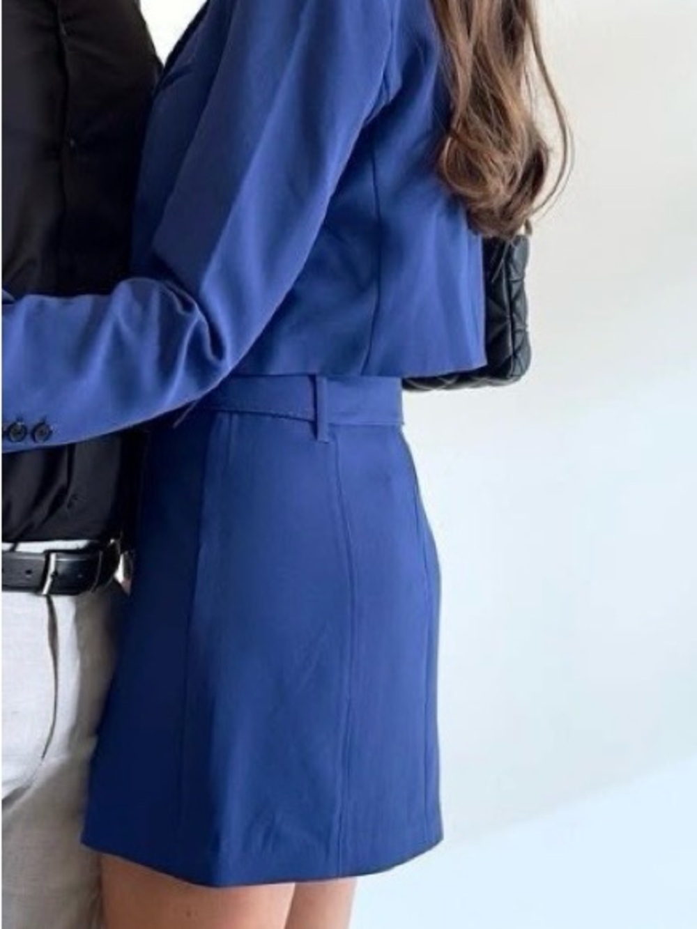 Cropped Burgundy Two-Piece Suit Set - Picture 4 of 4